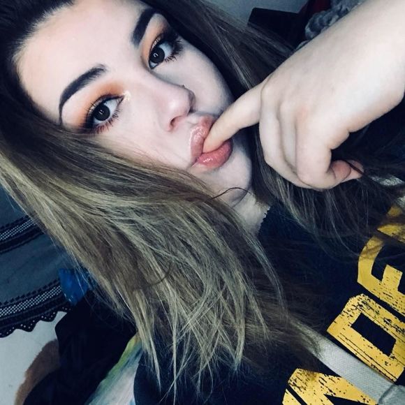 Meet your Posher, Makayla - Picture 1 of 1